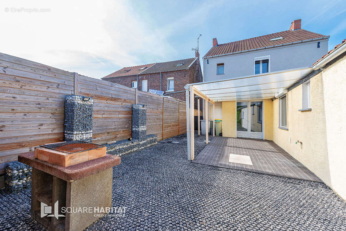 Maison à VIEUX-CONDE