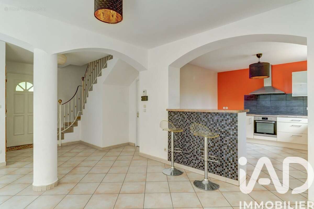 Photo 7 - Maison à MEYZIEU