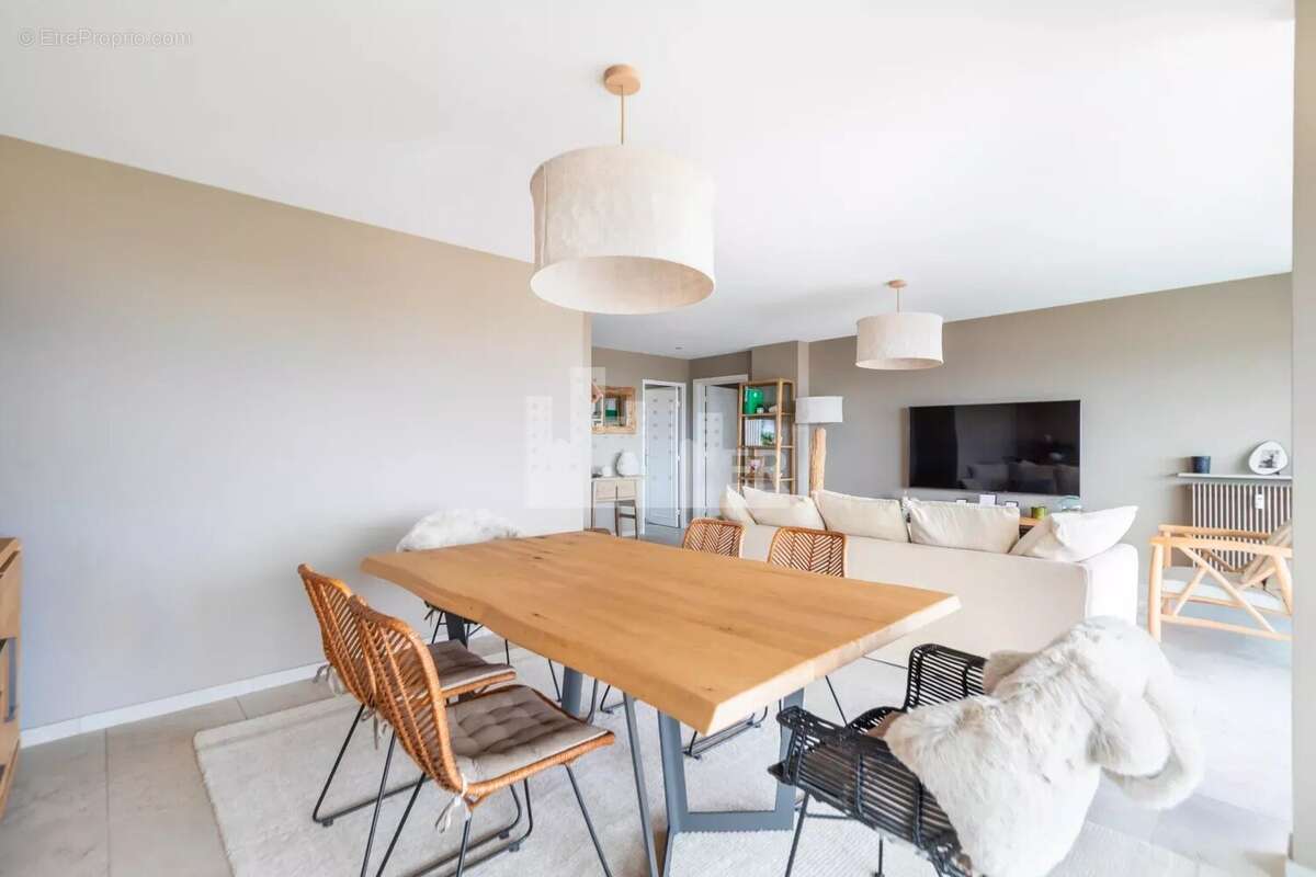 Nice / Corniche Fleurie – 3 pièces de 96 m² en dernier étage - photo 5