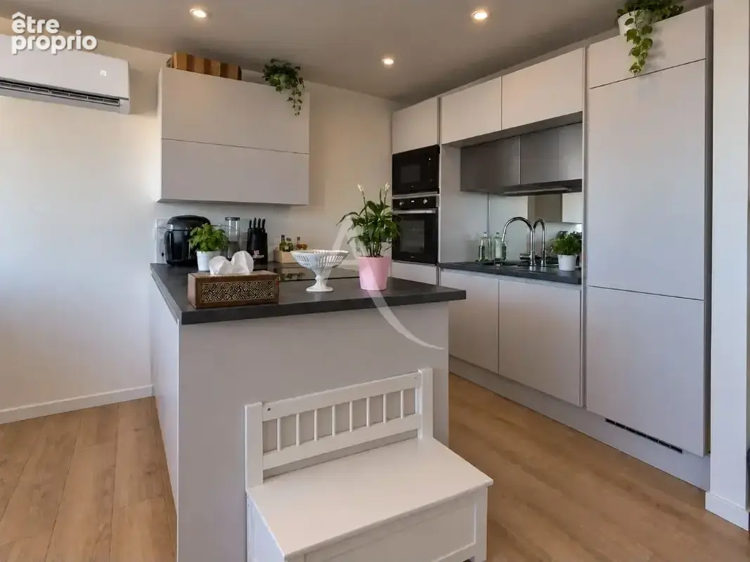 Appartement Balaruc Les Bains 4 pièce(s) 84 m2 - Vue Etang - photo 2
