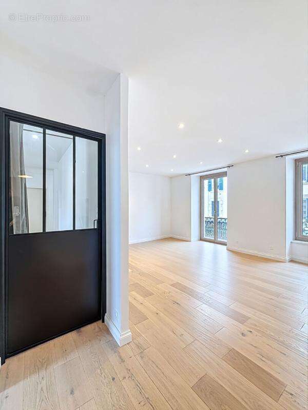 AURAY CENTRE Superbe appartement T4, 2 chambres, de 123,82 m² - photo 10
