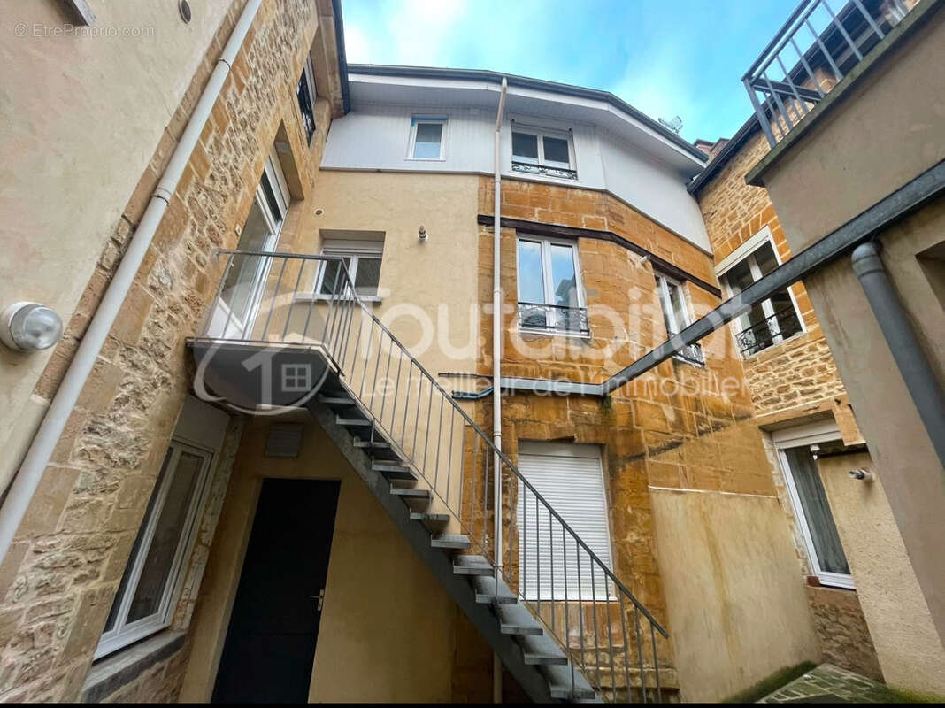 Appartement 460 m² à Charleville-Mezieres  - photo 63