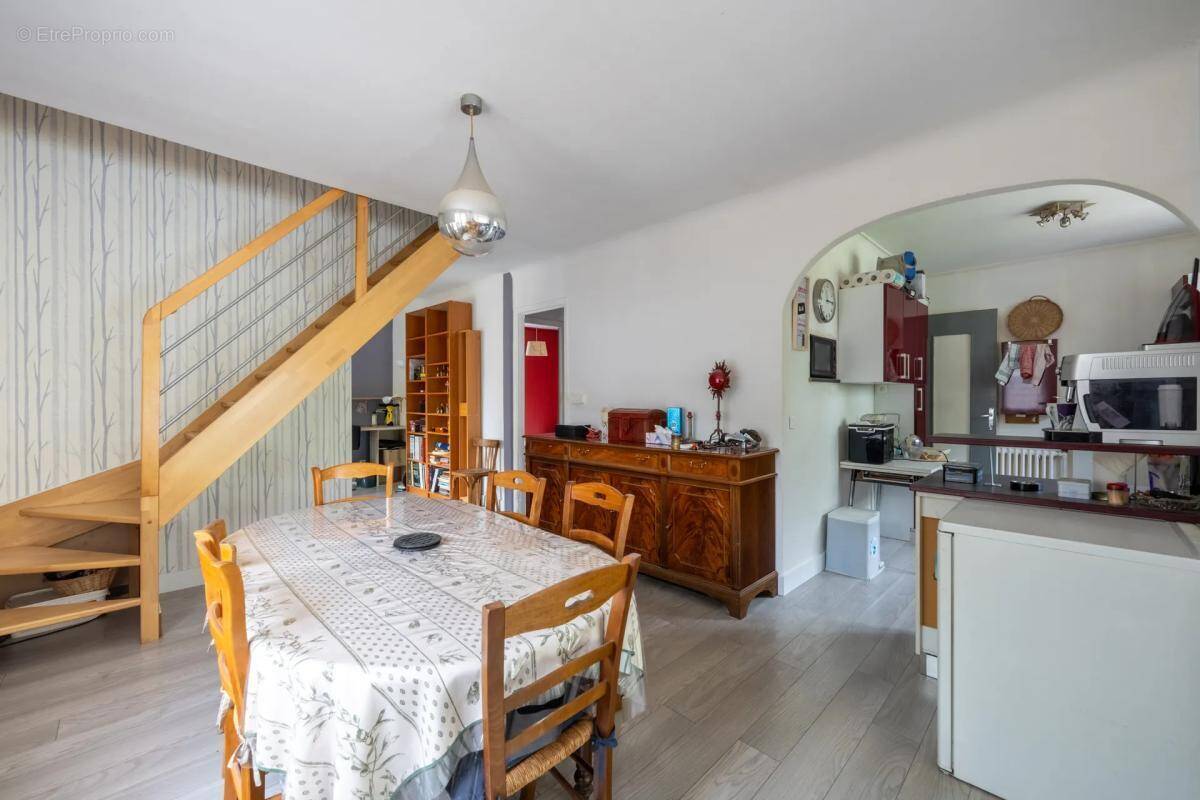 Maison à MANTES-LA-VILLE
