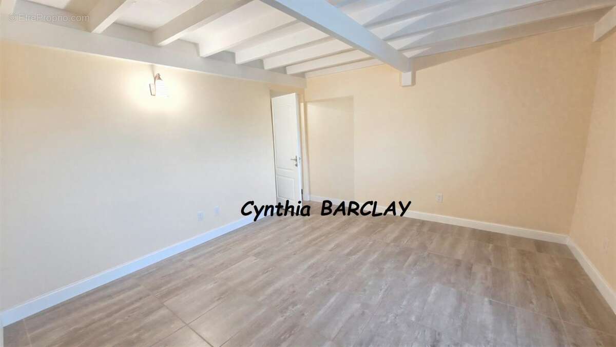 Maison 305 m² à Ducos  - photo 11