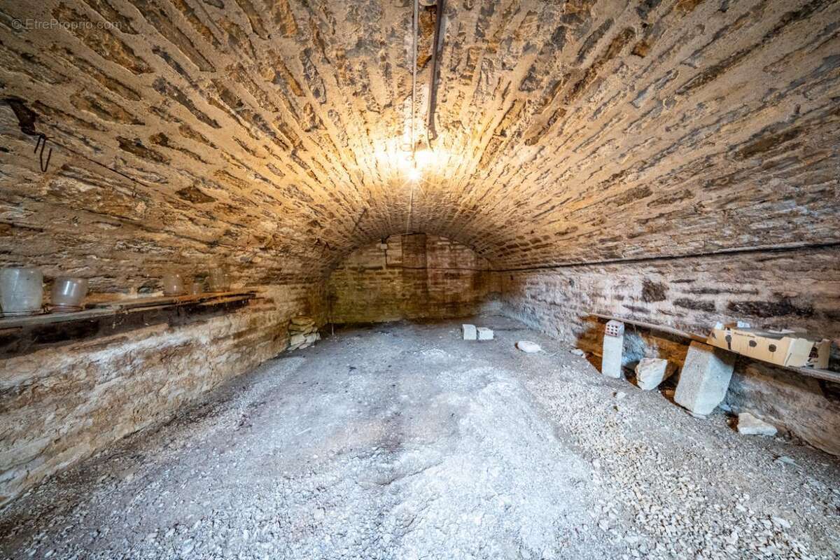 Maison à BEIRE-LE-CHATEL