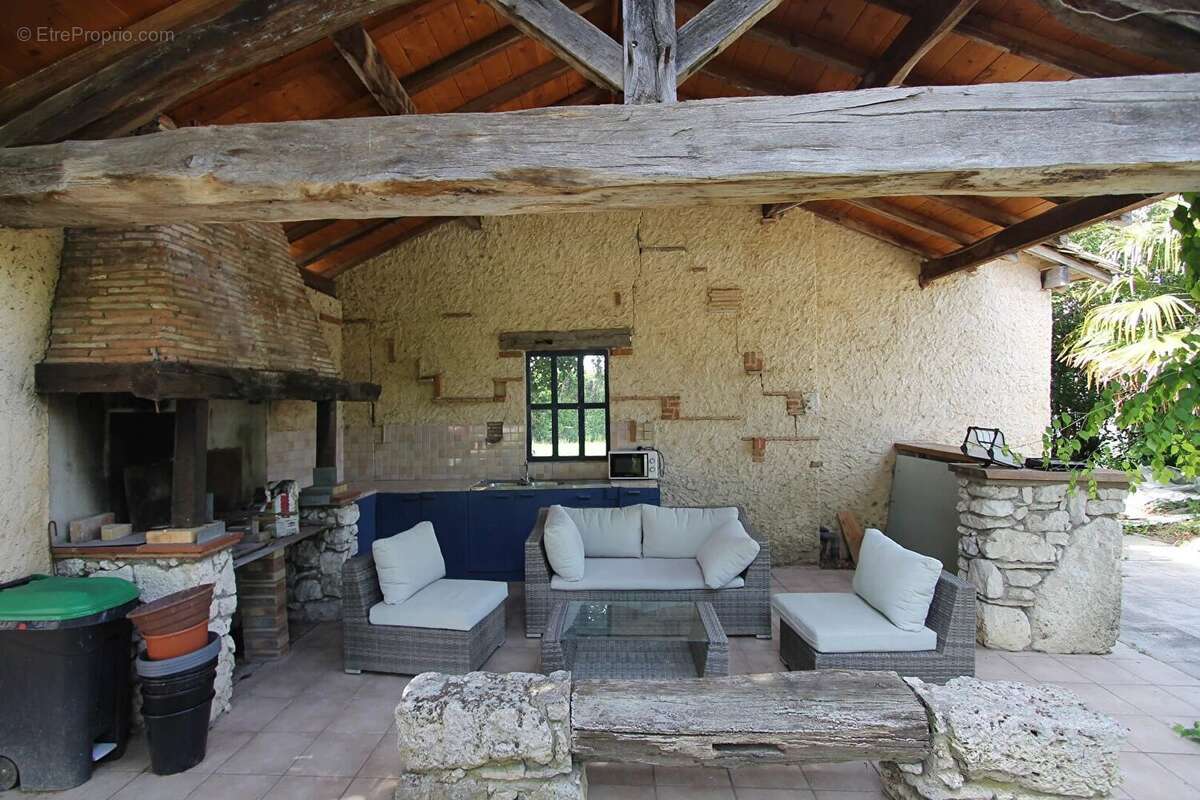 Ensemble immobilier perigourdine  a 5 mn de bergerac - photo 14