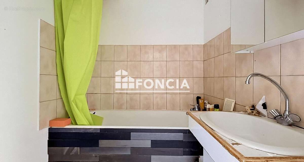 Appartement 4pp - 3 chambres / rive droite - photo 9
