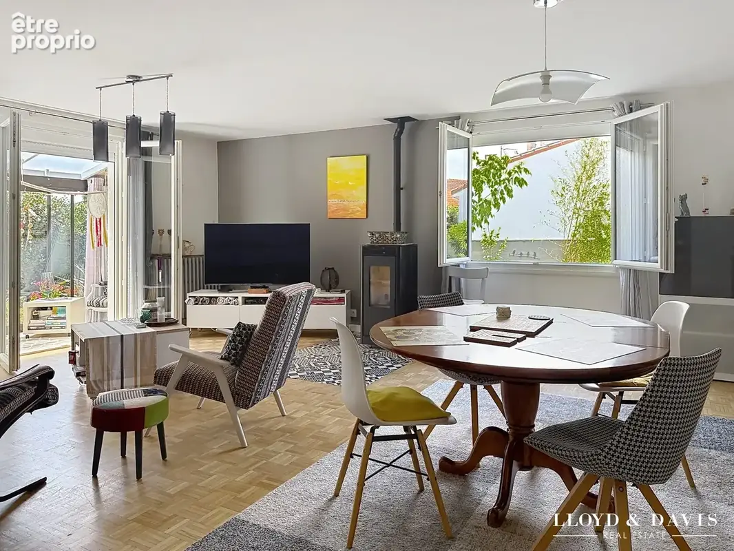 Maison 5 pièces 131 m² à vendre à Royan (17200) - photo 2