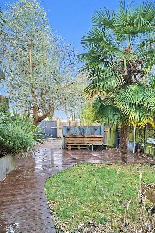 Maison à LE PLESSIS-ROBINSON