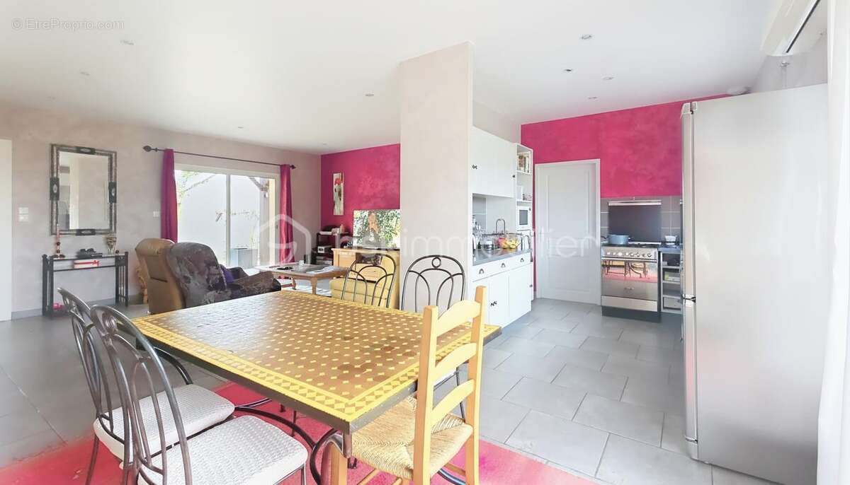 BEAU PLAIN-PIED 4 chambres - 1600m² Terrain Arboré - photo 2