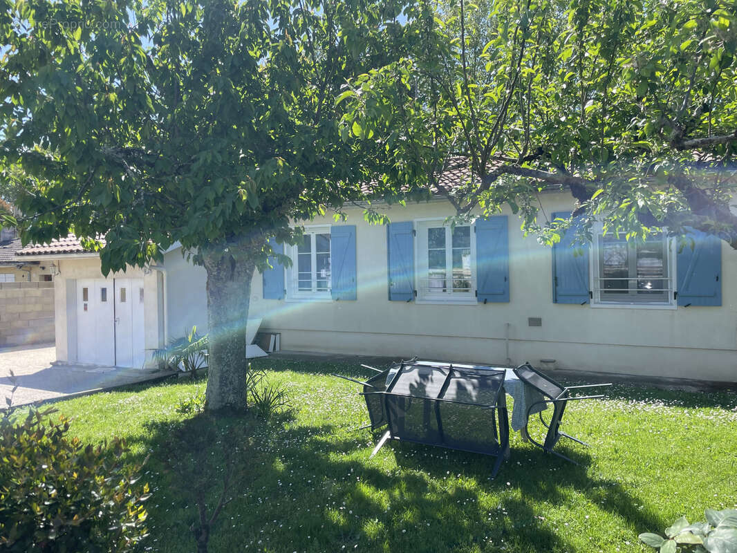 Maison à CASTILLON-LA-BATAILLE