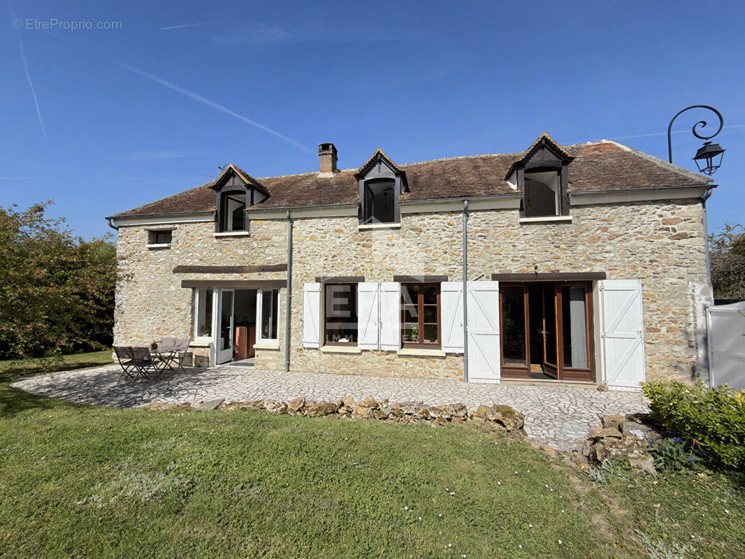 Maison à SAINT-OUEN-EN-BRIE