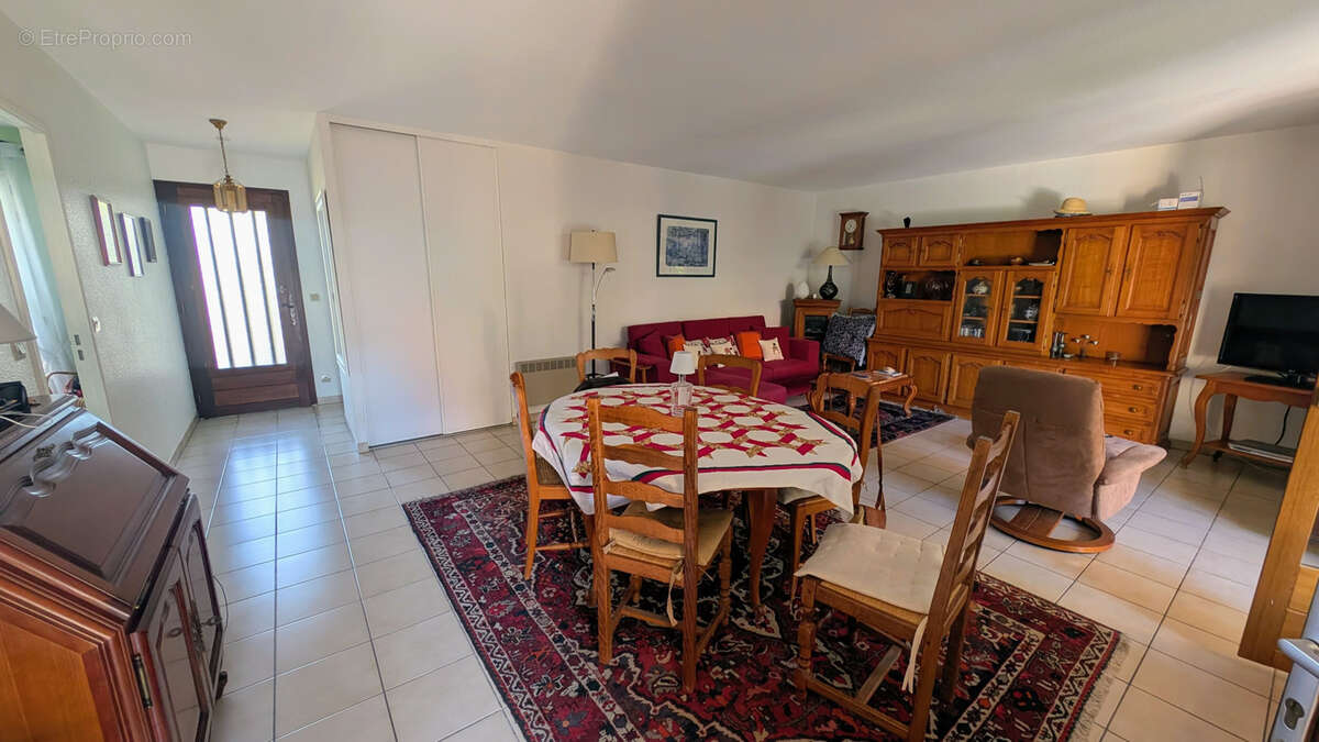 Maison à LAROQUE-DES-ALBERES