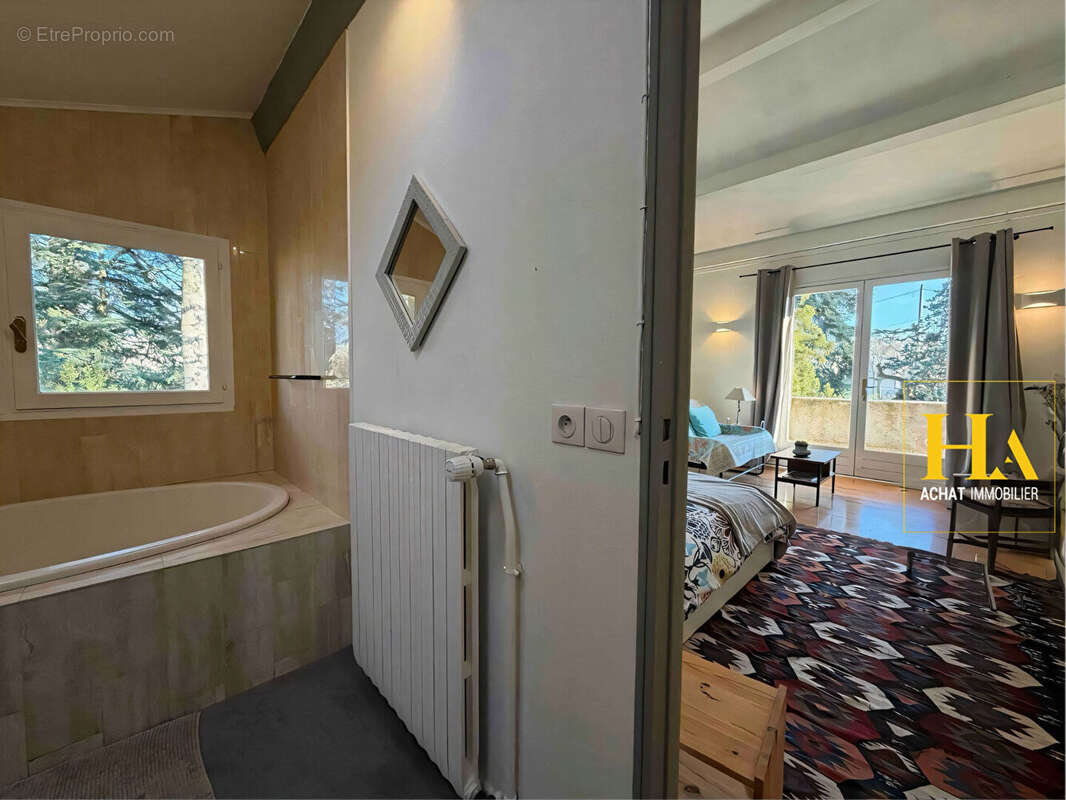 Maison à ROMANS-SUR-ISERE