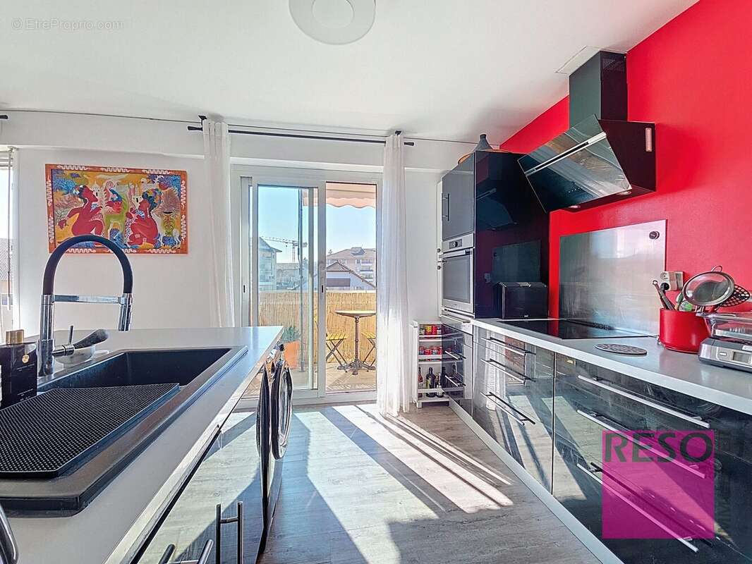 Appartement à VILLE-LA-GRAND