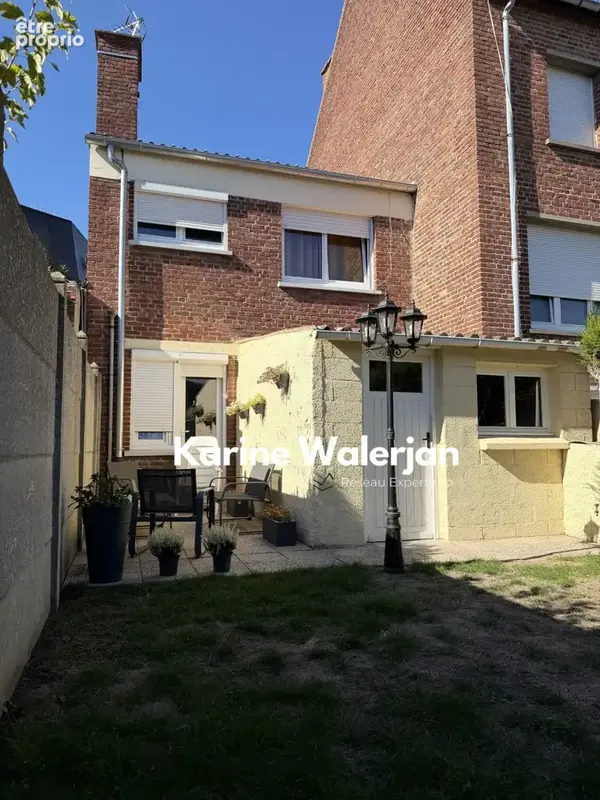 Maison à COURRIERES