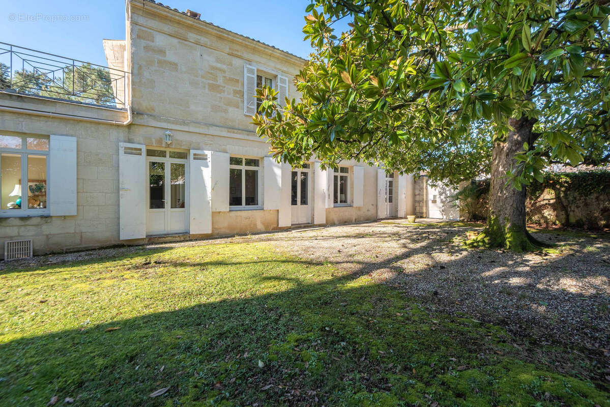 Maison à CARIGNAN-DE-BORDEAUX