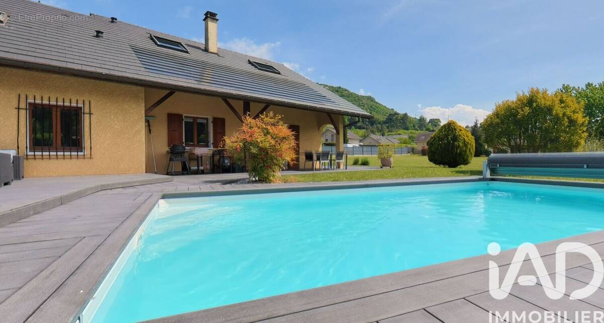 Photo 1 - Maison à SAINT-JEOIRE-PRIEURE