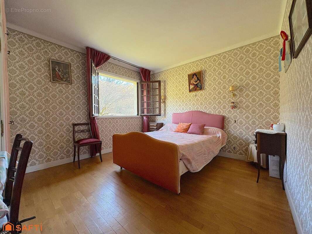 Photo 8 - Maison à ENTRAYGUES-SUR-TRUYERE