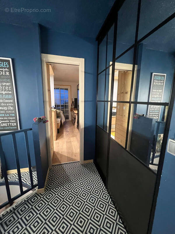 Appartement à SAINT-CYR-SUR-MER