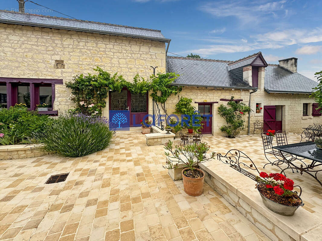 Maison à CHINON