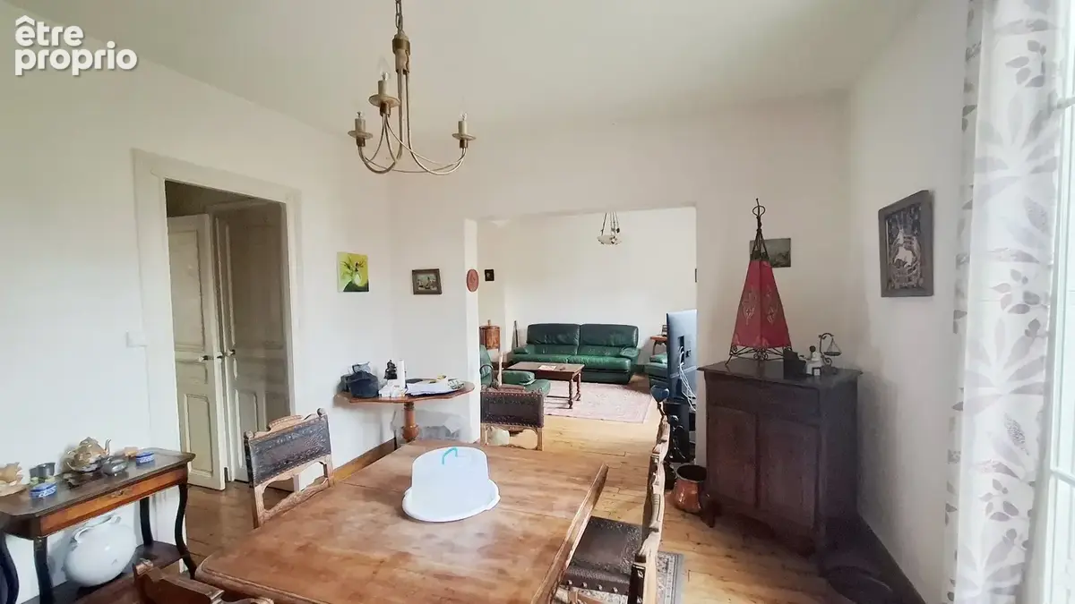 Maison 4 chambres à vendre à Vichy, quartier Les Romains avec grand jardin. - photo 4