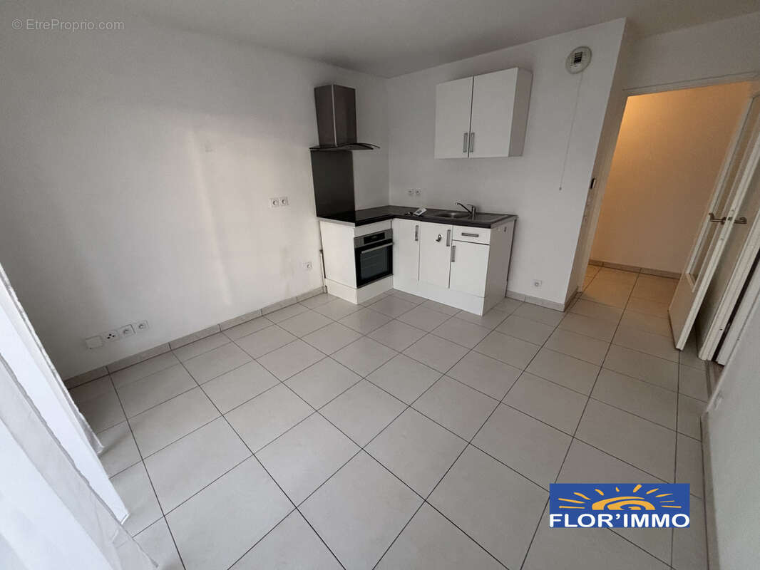 Appartement à SAINTE-GENEVIEVE-DES-BOIS