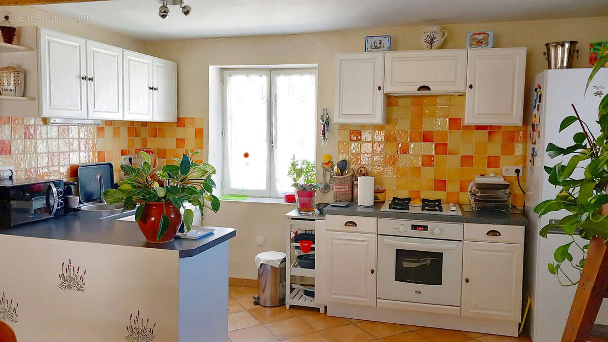 Maison à LA COUCOURDE