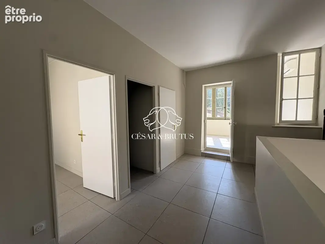 Maison 135 m² à Collonges-Au-Mont-D'or  - photo 8