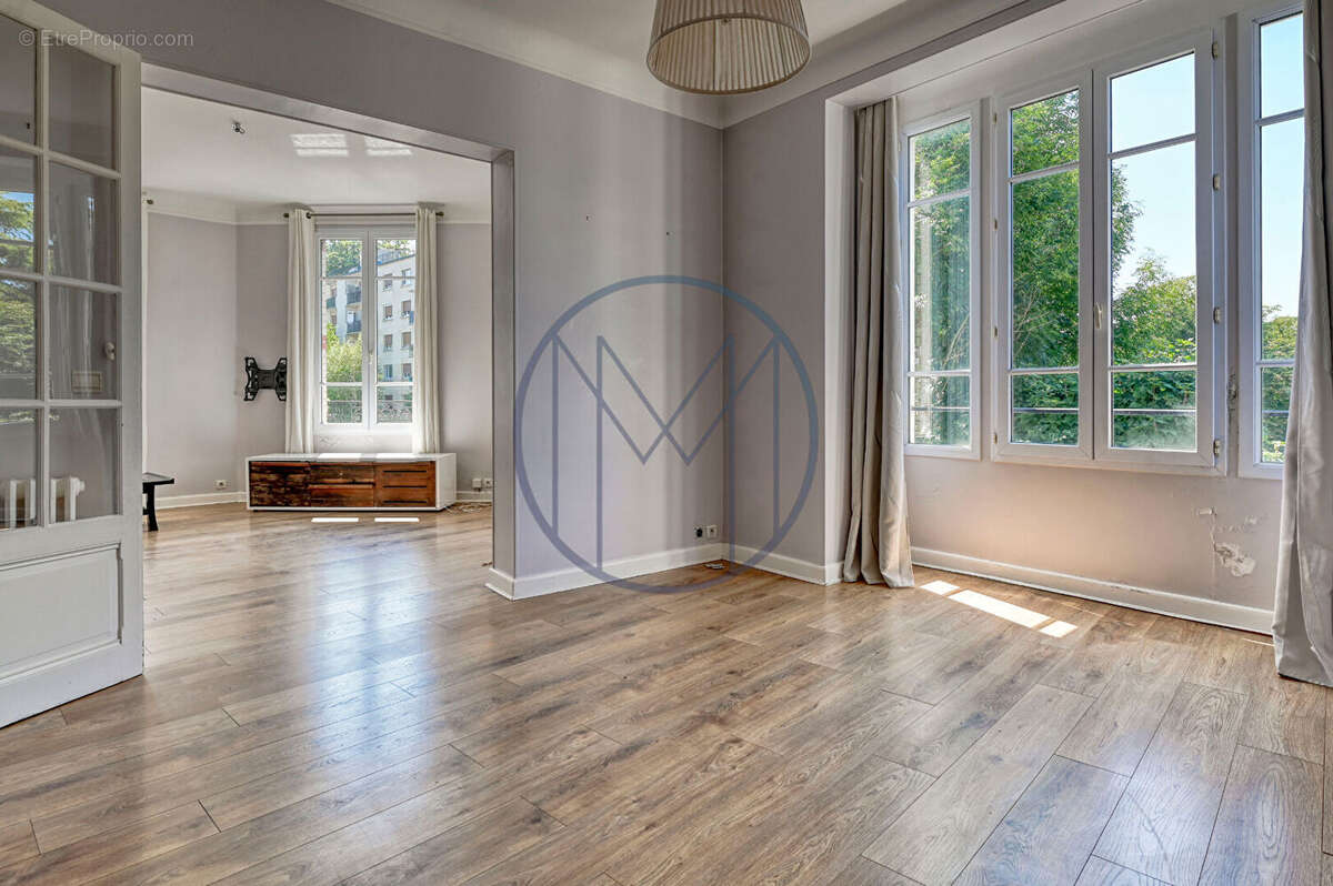 Appartement à SEVRES