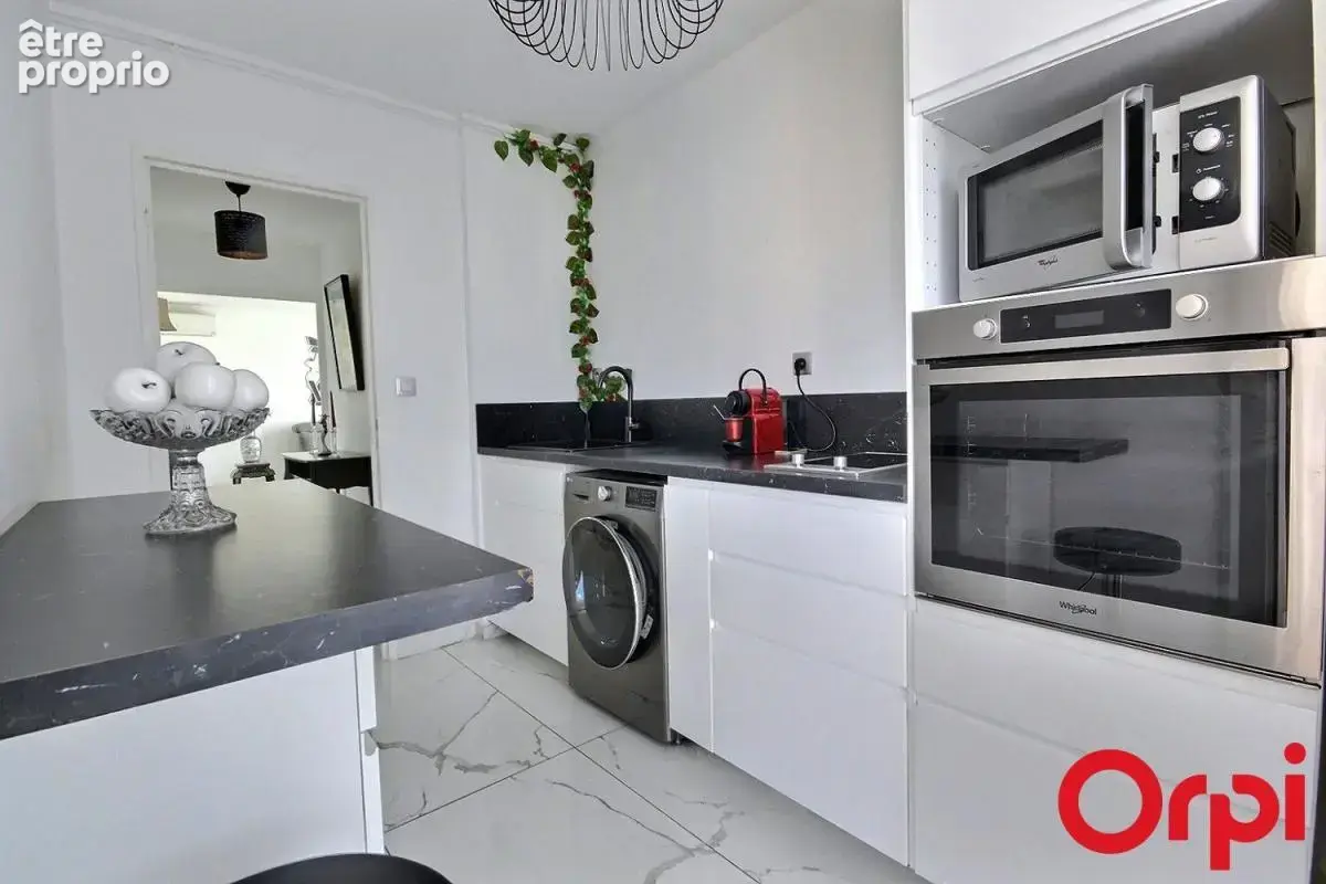 Appartement T3 rénové - Dernier étage - 13011 Marseille - photo 5