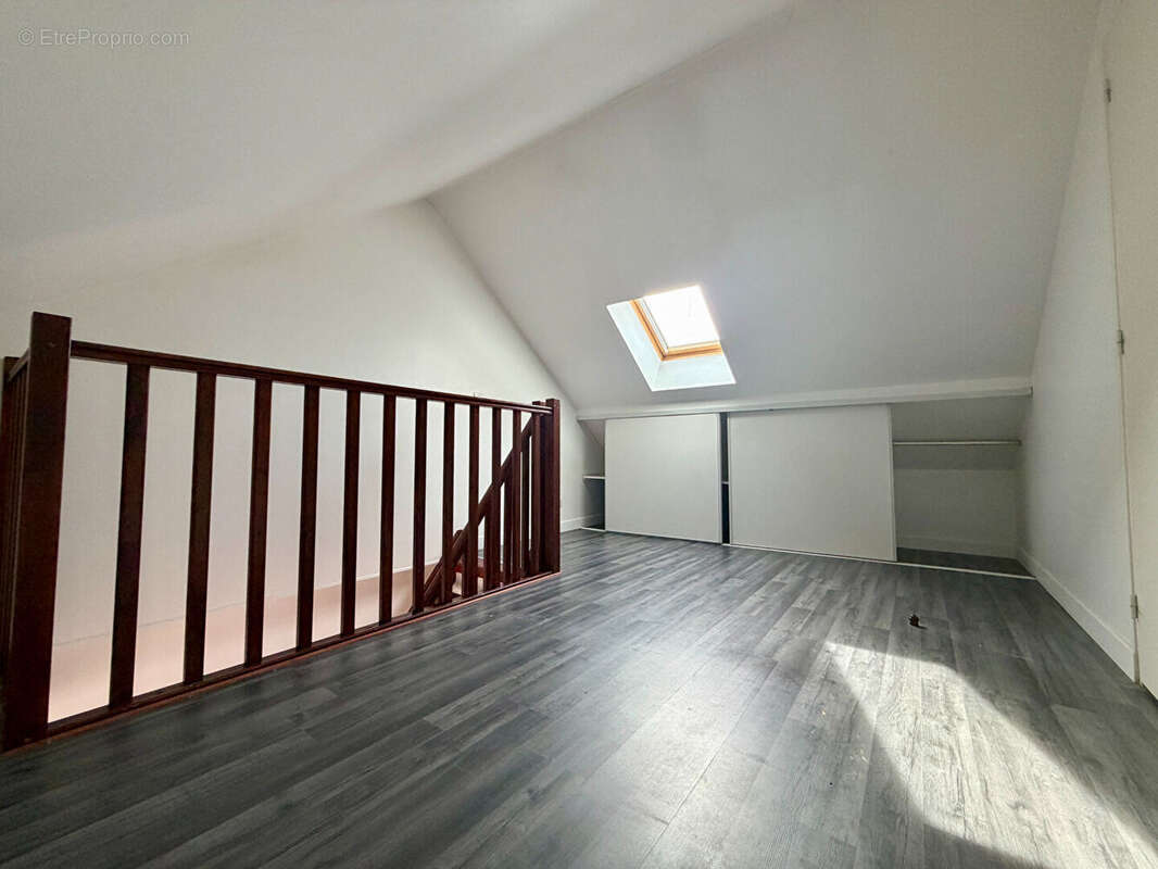 Appartement à LE PERRAY-EN-YVELINES