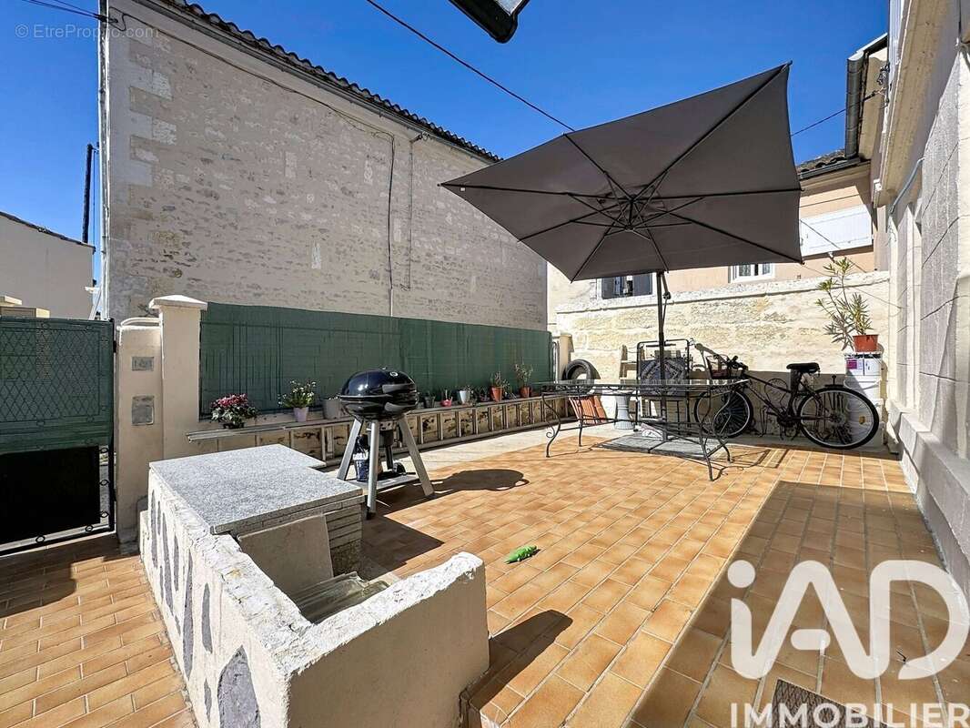Photo 2 - Maison à RUELLE-SUR-TOUVRE