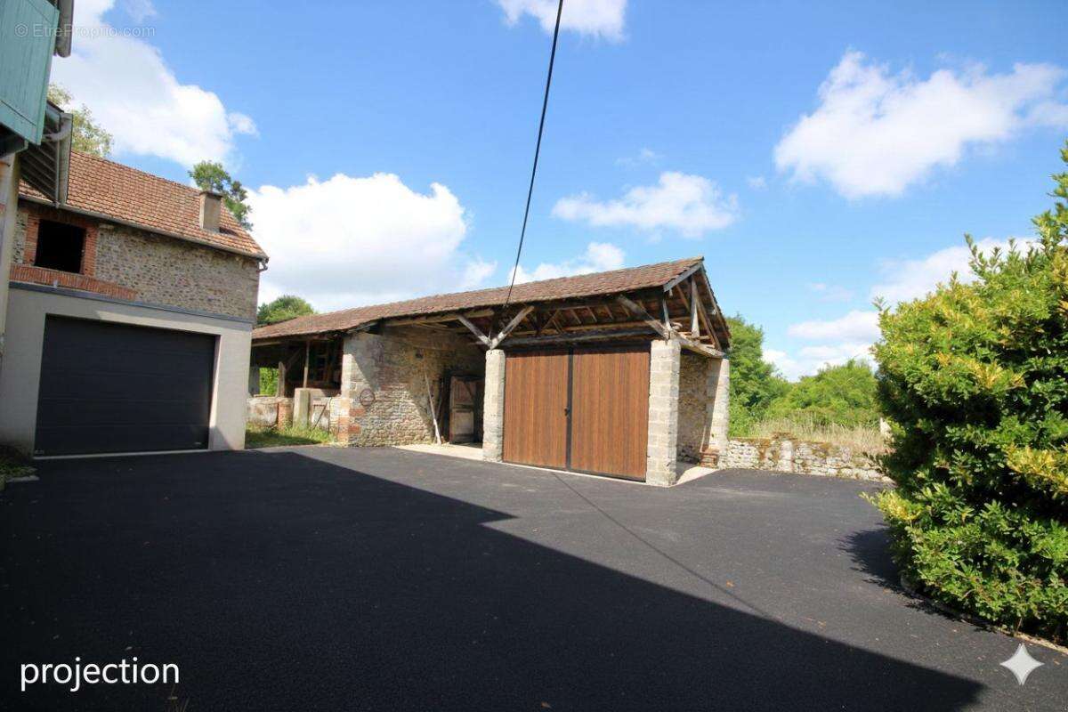 Maison à BEYRIE-EN-BEARN