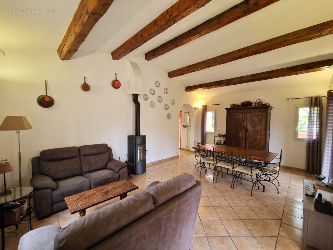 Maison à SIX-FOURS-LES-PLAGES