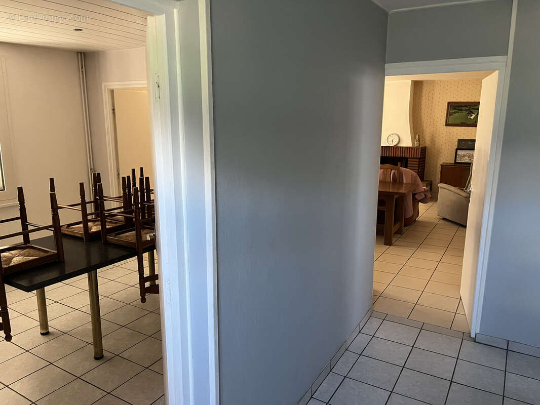 Maison à ANGLARDS-DE-SALERS