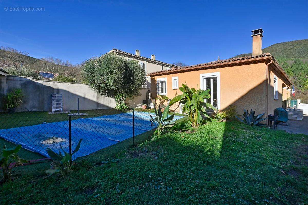 Maison à LE MARTINET