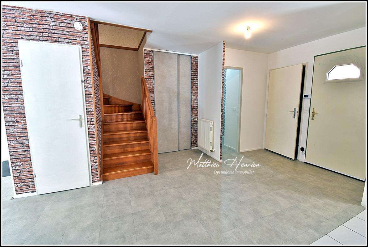EN EXCLUSIVITÉ – Maison 3 chambres avec jardin et garage à Saint-Sébastien-de-Morsent - photo 8