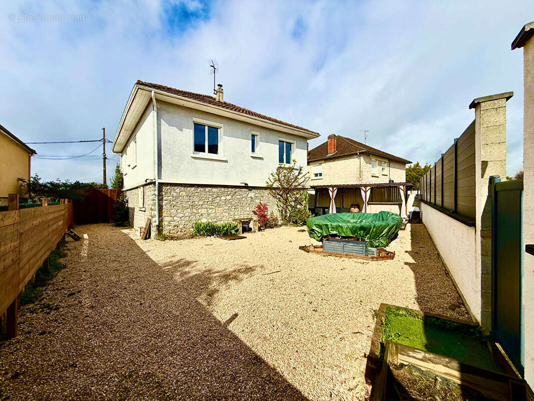 Maison à MALEMORT-SUR-CORREZE