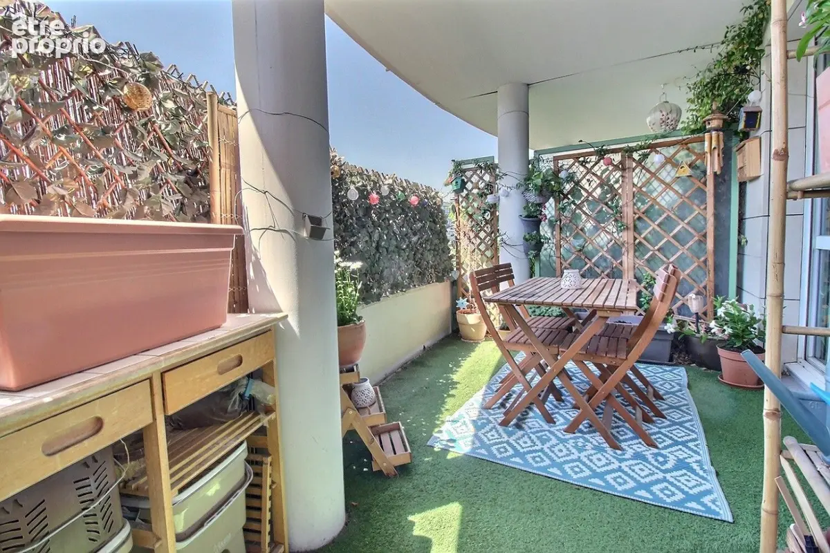 Appartement à ISSY-LES-MOULINEAUX