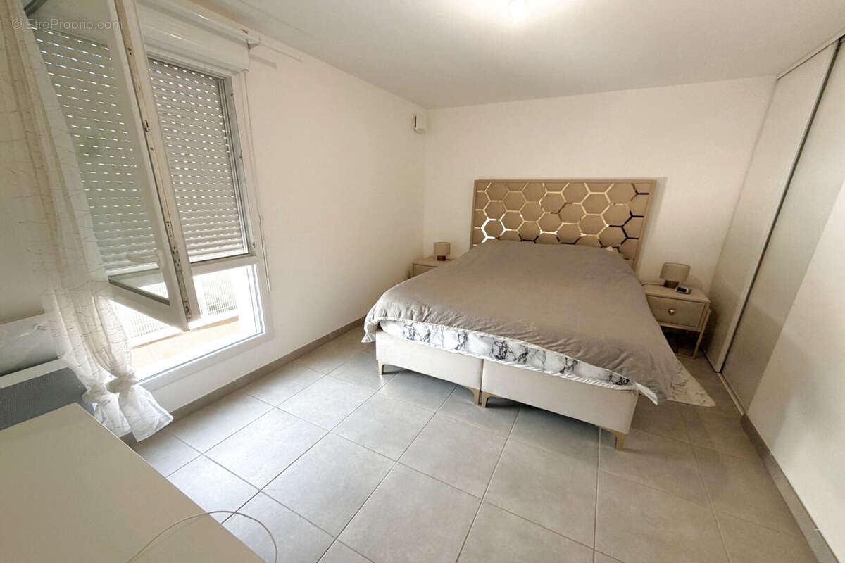 Appartement à ROGNAC