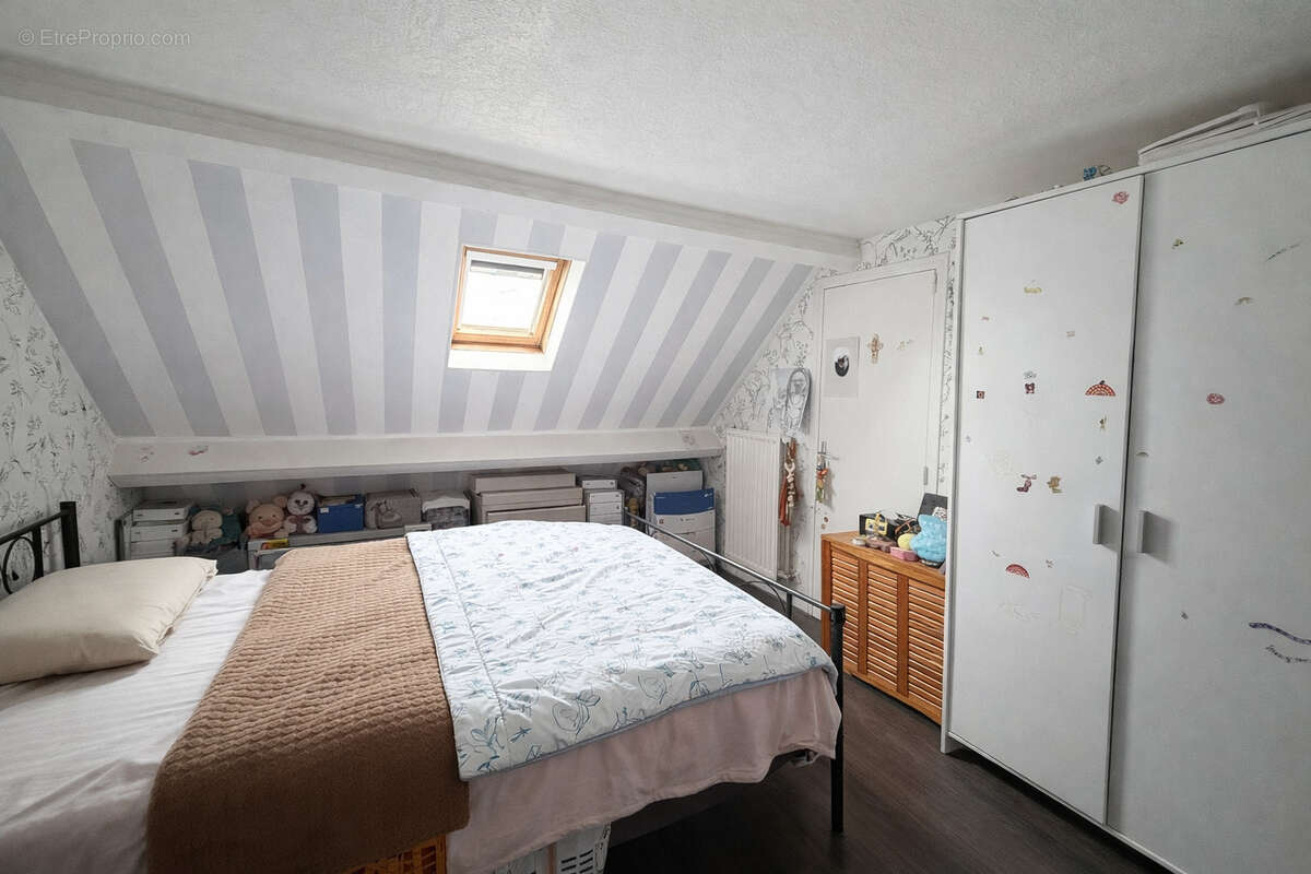 Maison à OZOIR-LA-FERRIERE