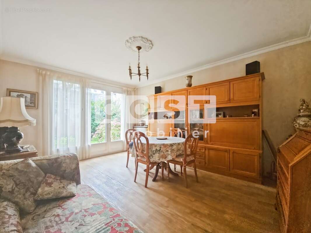 Appartement à ASNIERES-SUR-SEINE