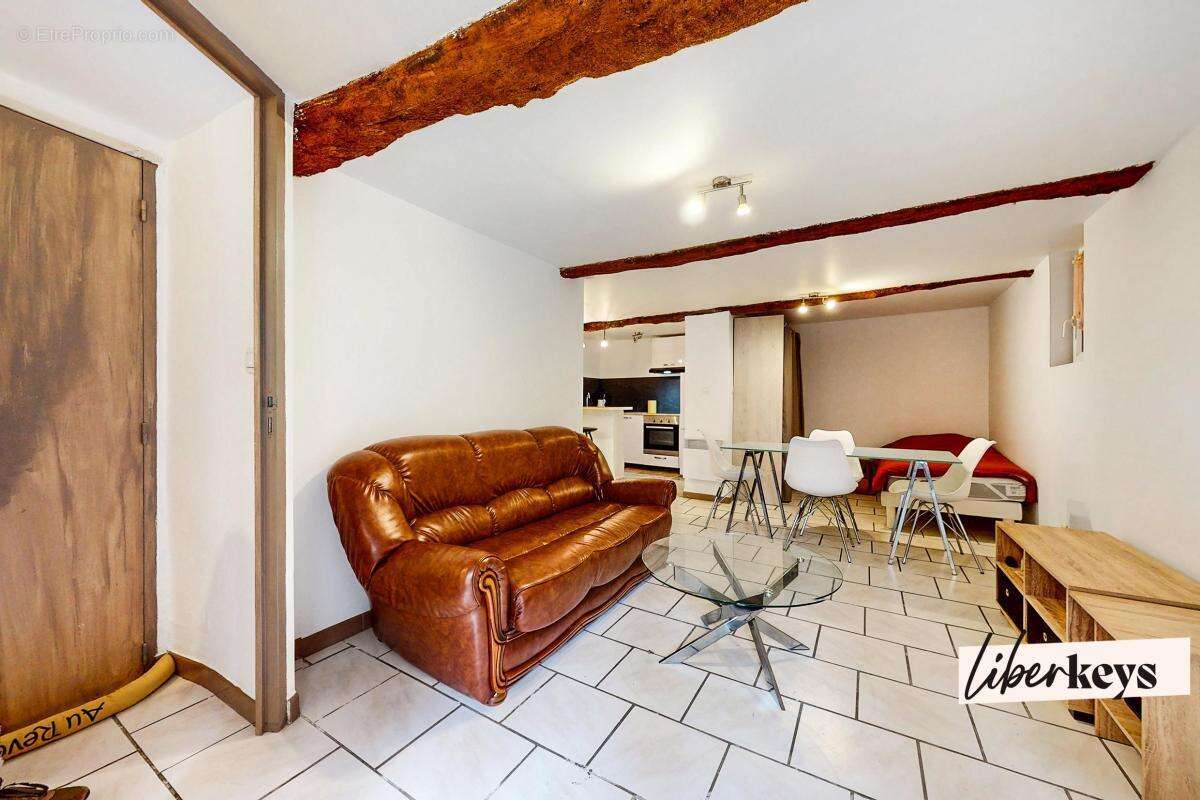 Appartement à SAINT-MAXIMIN-LA-SAINTE-BAUME