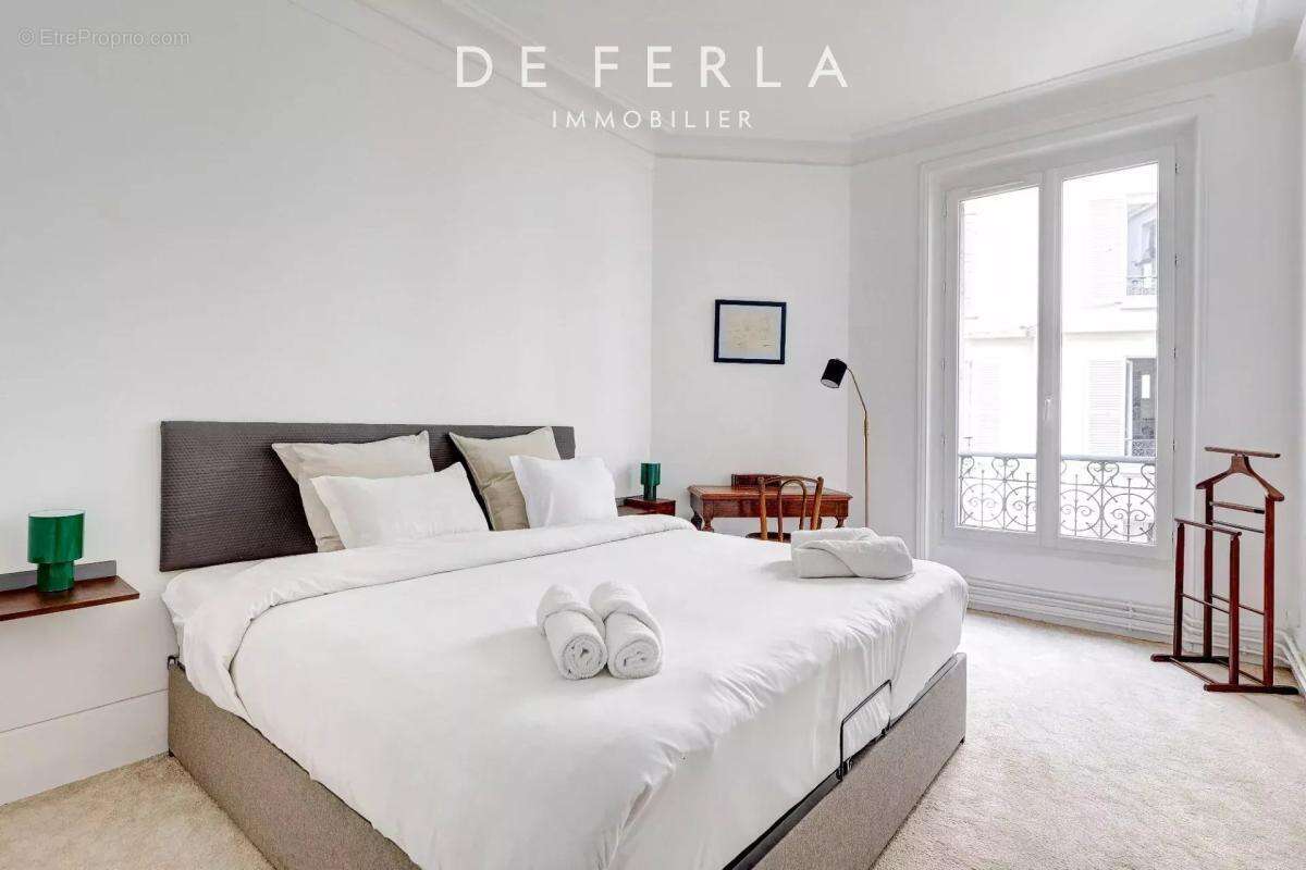 Appartement à PARIS-18E