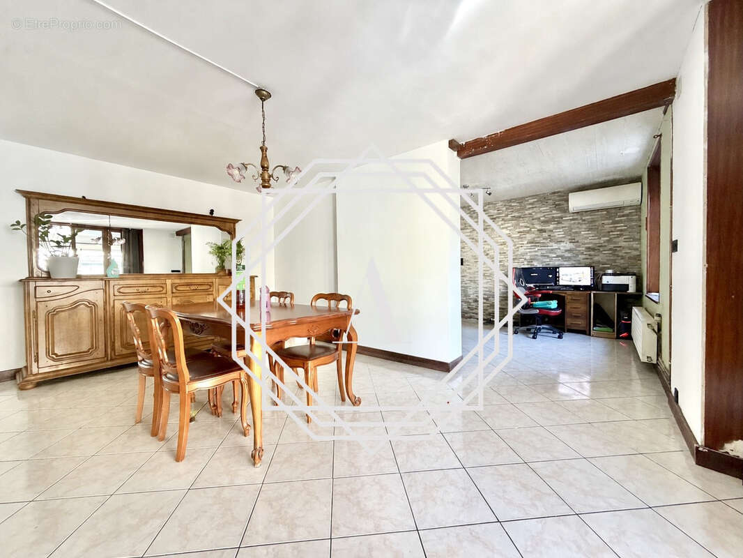 Maison à ANGY