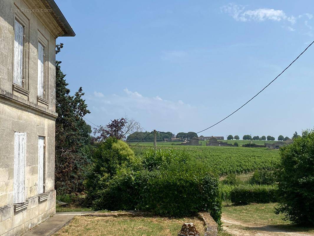 Maison à MONTAGNE