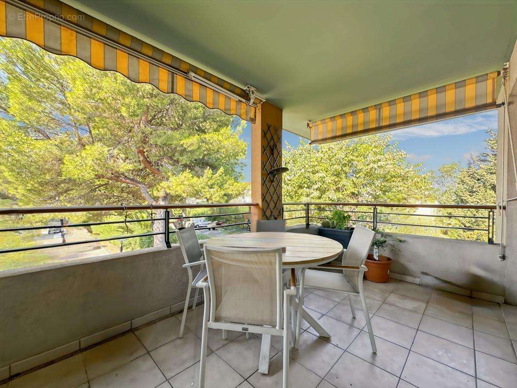 T4 86m² terrasse sud dernier etage garage - photo 12