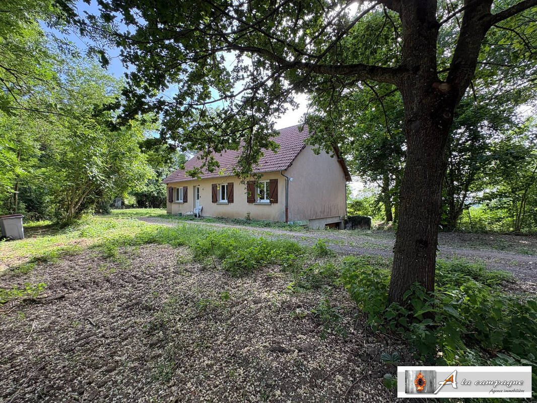 Maison à TERJAT