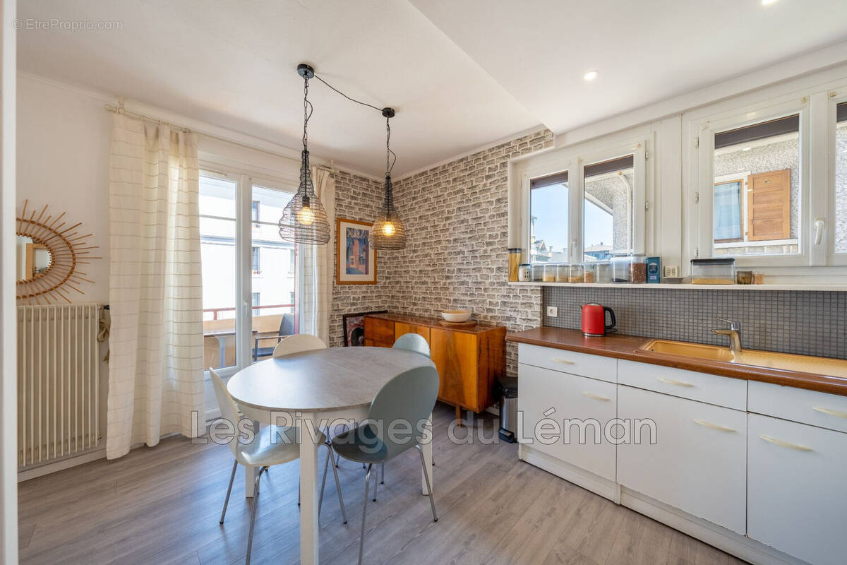 Appartement à EVIAN-LES-BAINS